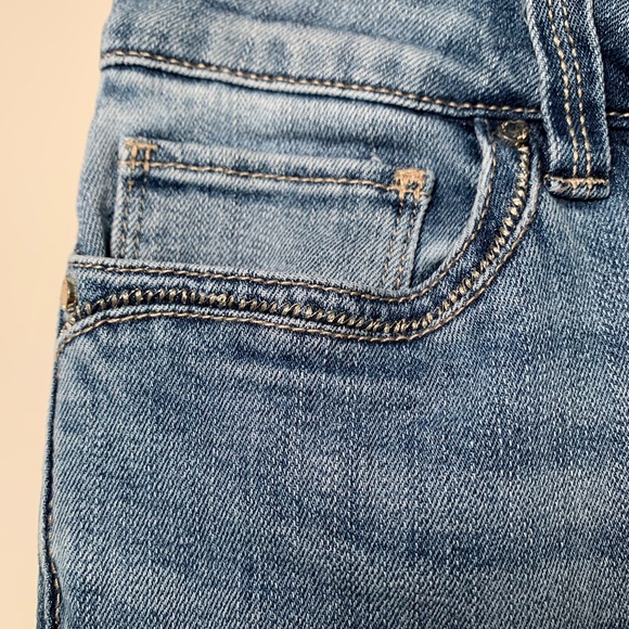 WHBM Jeans With Ankle Zipper - Picture 4 of 6